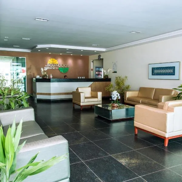 Hotel Equinocios Executive, khách sạn ở Barcarena