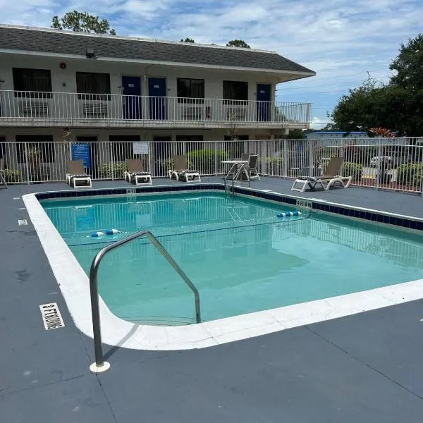 Motel 6-Lakeland, FL, hotel in Lakeland