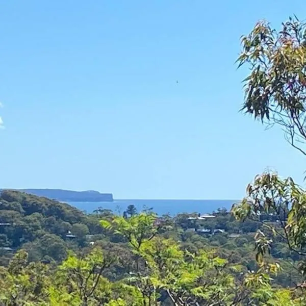 Treetop coastal getaway in Avalon Beach, hotell sihtkohas Avalon