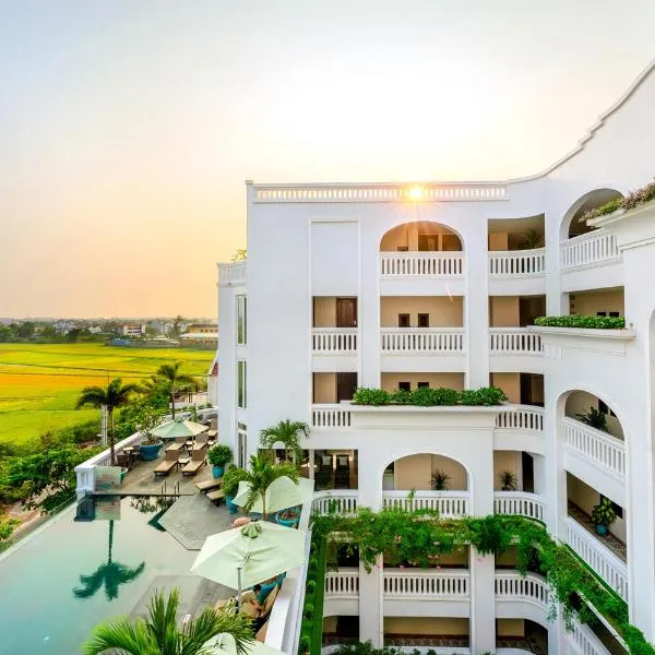 Lasenta Boutique Hotel Hoian: Hội An şehrinde bir otel