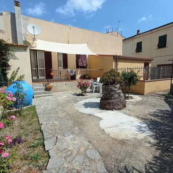 Casa Elvia - Marina di Campo, hotel in Marina di Campo