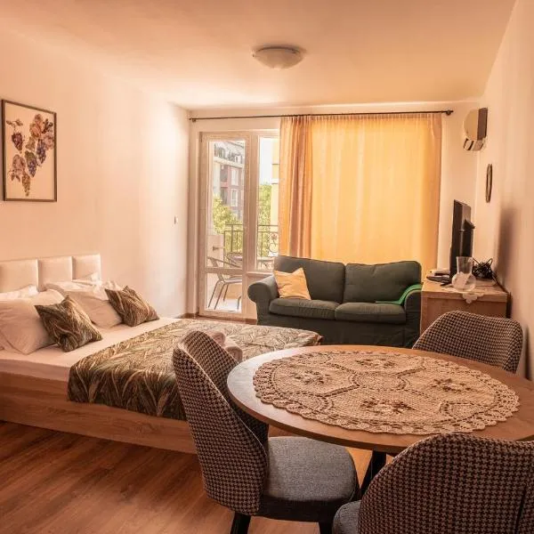 bellissimo студио близо до плажа, hotel in Ravda