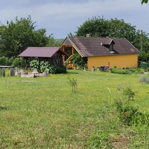 Kádárok Vendégháza a Somló-hegyen, hotel in Nemeshany