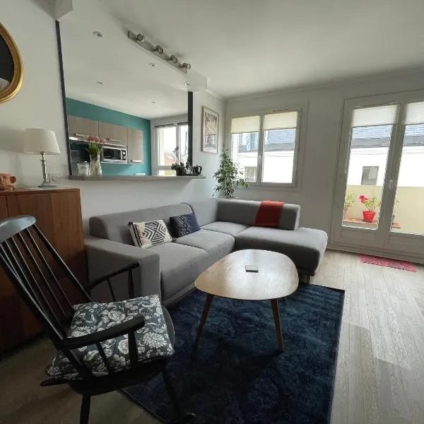 Spacious 1 bedroom apartment near Paris, hotel v destinácii Garches