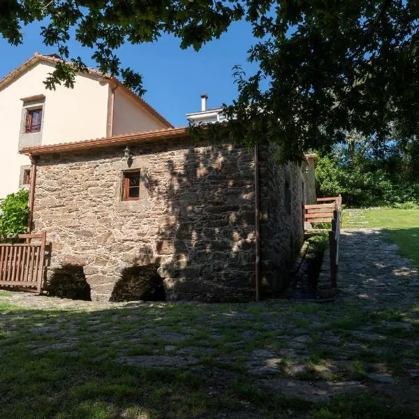 Casa rural completa Río Sarela, Hotel in Santiago de Compostela