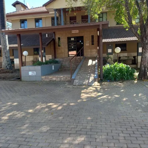 Avispark Lodge: Tzaneen şehrinde bir otel