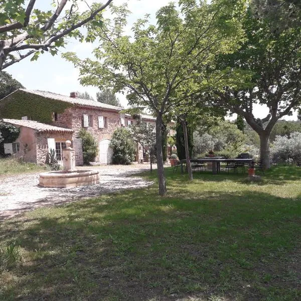 LA FERME CLEMENT, hotel a Puyloubier