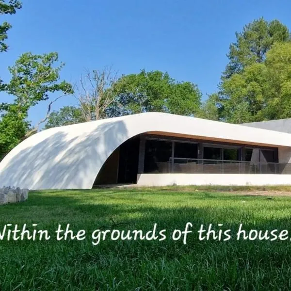 GF Studio, Secure parking, outside area, cinema(S) โรงแรมในHurn