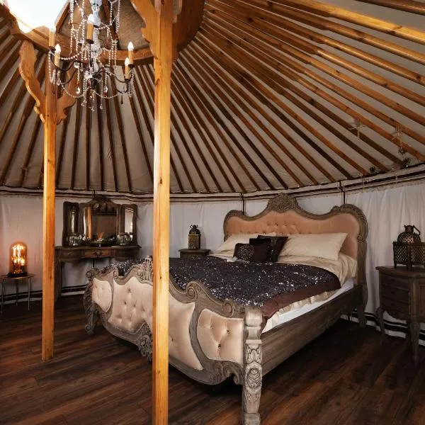 Lincoln Yurts, hotel in Ingham