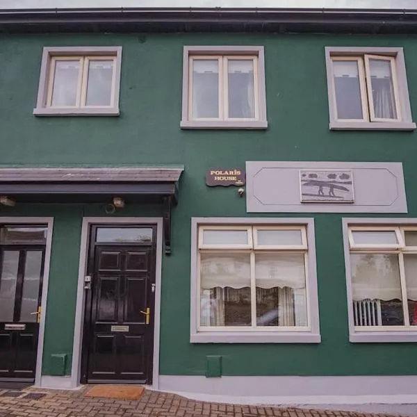 4 Bed on The Main Street, hotel in Clogherhead