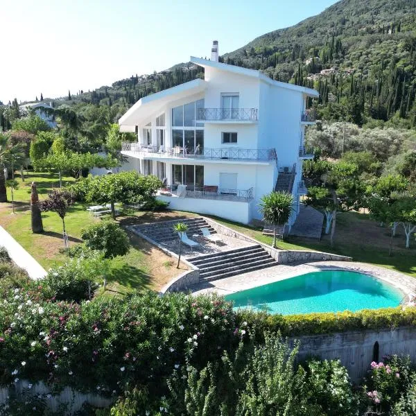 Mythos luxury apartments, hotel v destinácii Korfu (mesto)