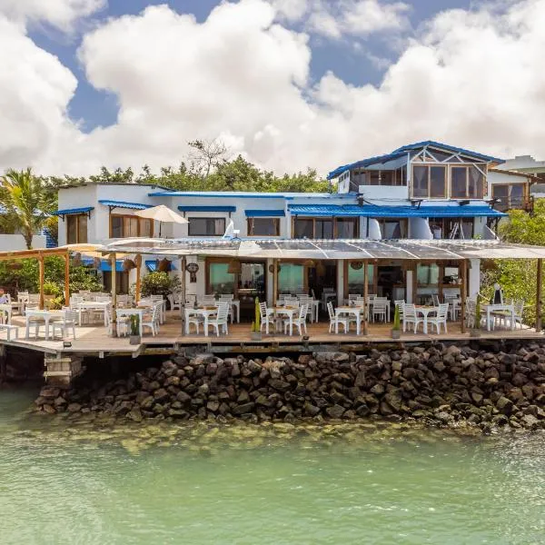 Blu Galapagos Sustainable Waterfront Lodge: Puerto Ayora'da bir otel