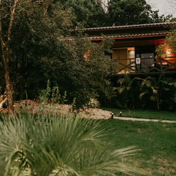 Casa Praia do Rosa, hotel en Imbituba