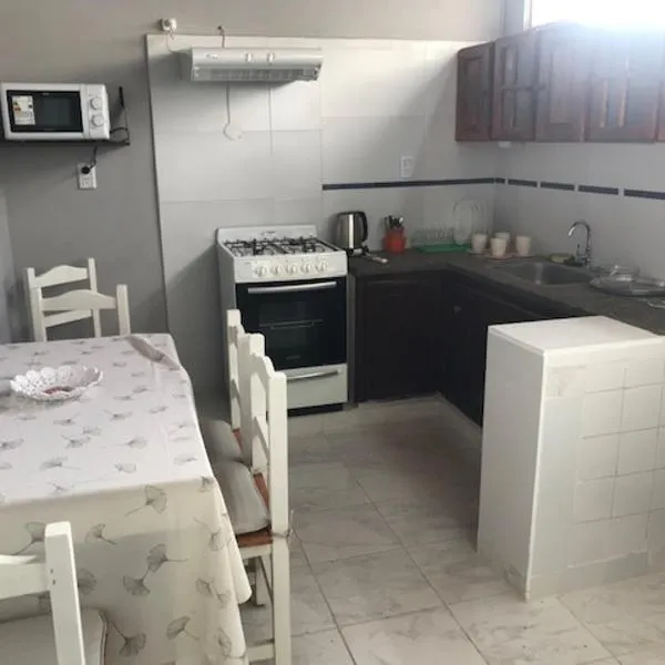 comoencasa2, hotel em Mercedes