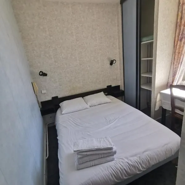hotel le tourisme, hotel v destinácii Embrun