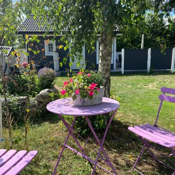 VillaAttefall, hotel v destinaci Färjestaden