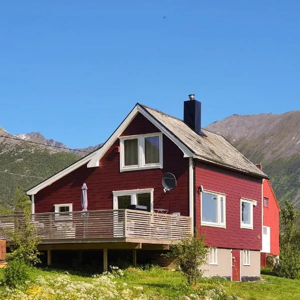 Amazing Home In Sortland With 3 Bedrooms And Wifi, hotel di Flesnes