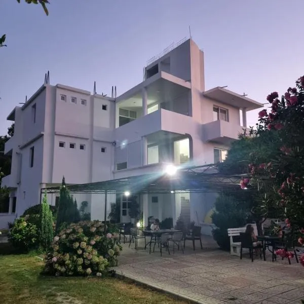 Casa Gazi, hotel v destinaci Ulcinj