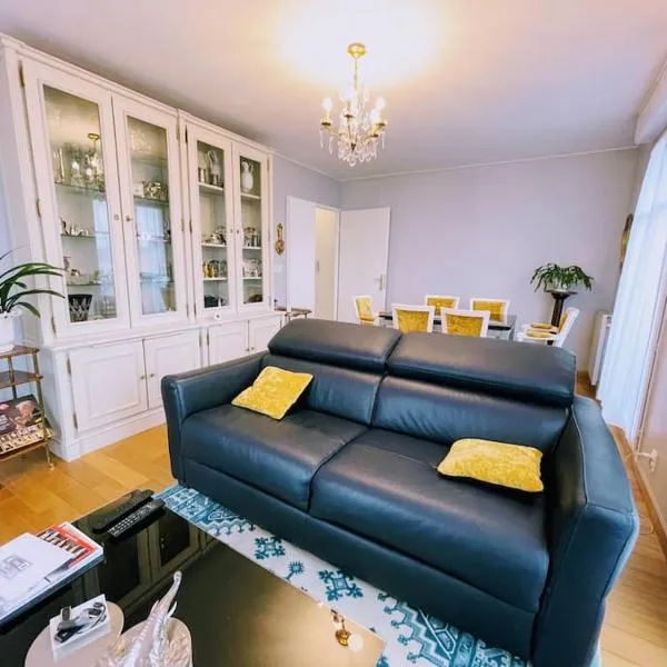 Appart familial, proche Disney, Paris, hotel in Bussy-Saint-Georges