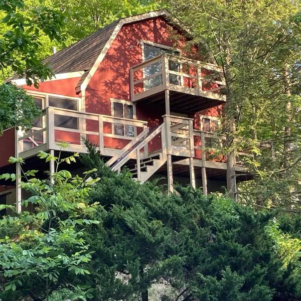 Saw Creek Cabin - Regent Hilltop, hotel v destinaci Bushkill
