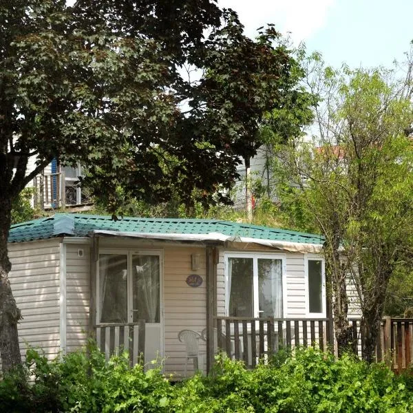 Camping Humawaka, hotel v destinaci Comps-sur-Artuby