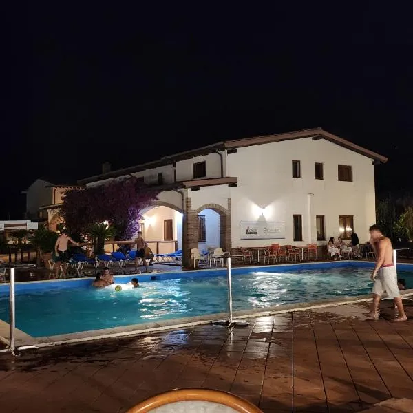 Agri Hotel Cilento Forno Antico, hotel in Rodio