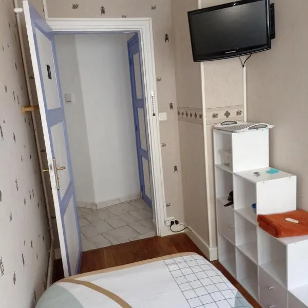 Petite chambre meublée au cœur de ville - chez l'habitant, ξενοδοχείο σε Le Creusot
