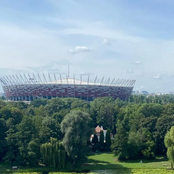 Dedek Park - historyczny dworek w pięknym Parku Skaryszewskim obok Stadionu Narodowego, hotel en Varsovia