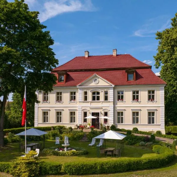 Pałac Chichy, hotel di Szprotawa