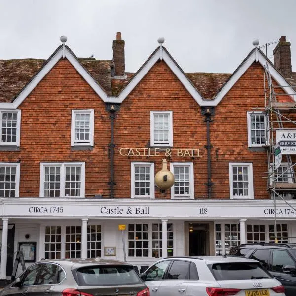 Castle and Ball by Greene King Inns, hotel em Avebury