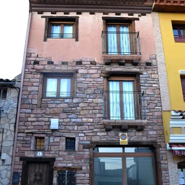 Apartamentos La Sierra, hotel Villalba de la Sierrában