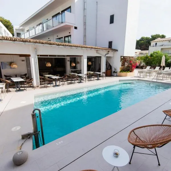 Petit Garden Hotel by Flacalco: Cala Ratjada'da bir otel