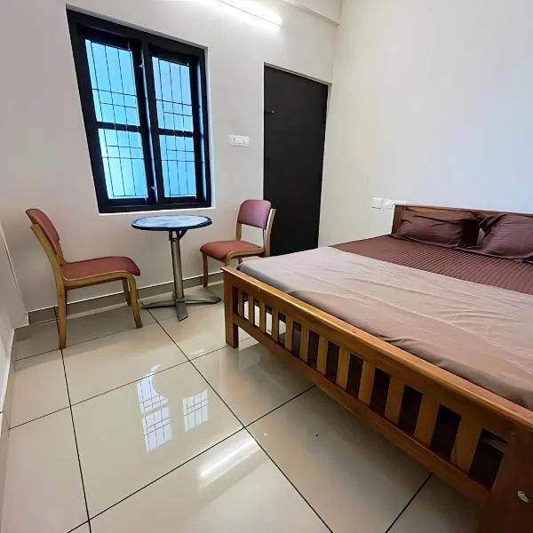 SEA BREEZE RELAX INN, hotel in Kannur