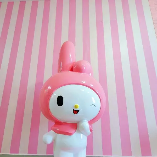 Puchong HELLO KITTY Fully Air-Con Suite, Taman Mas Sepang, 47130 Puchong Selangor, hotel di Puchong