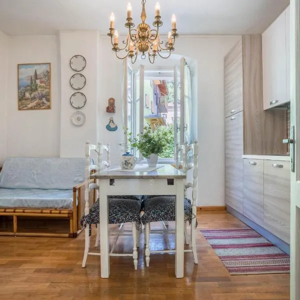Casa nel Borgo Edera, hotel v destinaci Breguzzo
