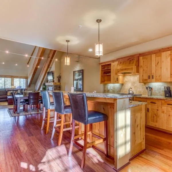 #402 Grand Lodge South Penthouse, hotel i Government Camp