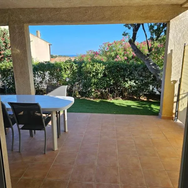 Appartement 2 chambres, hotel v destinácii Cavalaire-sur-Mer