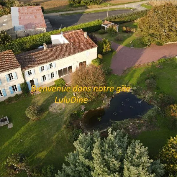 Gîte LuluDine, хотел в Varzay