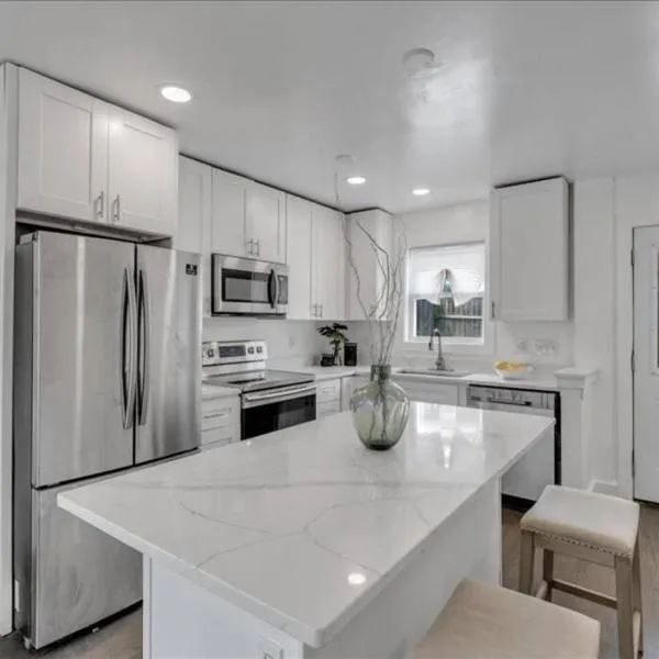Quaint 3/2.5 home in Fort Dupont, hotel en Washington