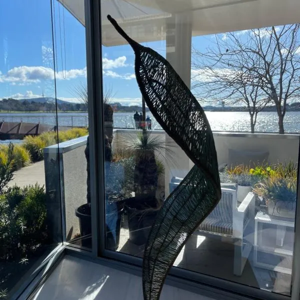 Lakeview Luxe - EV charger, Pool, Gym, Location +, hotell i Kingston