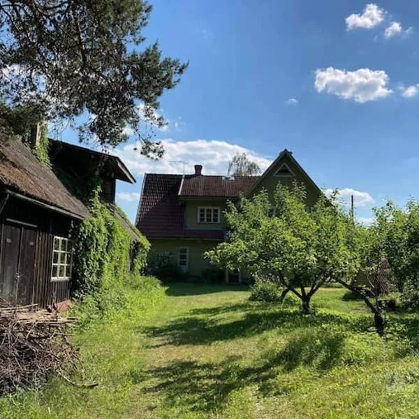 Cozy house in the beautiful nature of Otepää, hotel v destinaci Otepää