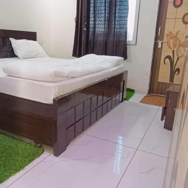 PATEL HOME STAY, hotel v destinaci Garudeshwar