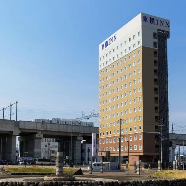 Toyoko Inn Shin-Aomori-eki Higashi-guchi, отель в городе Goshogawara