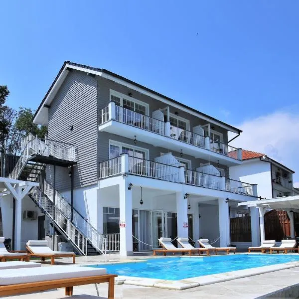 Serenity, hotel v destinaci Eşelniţa