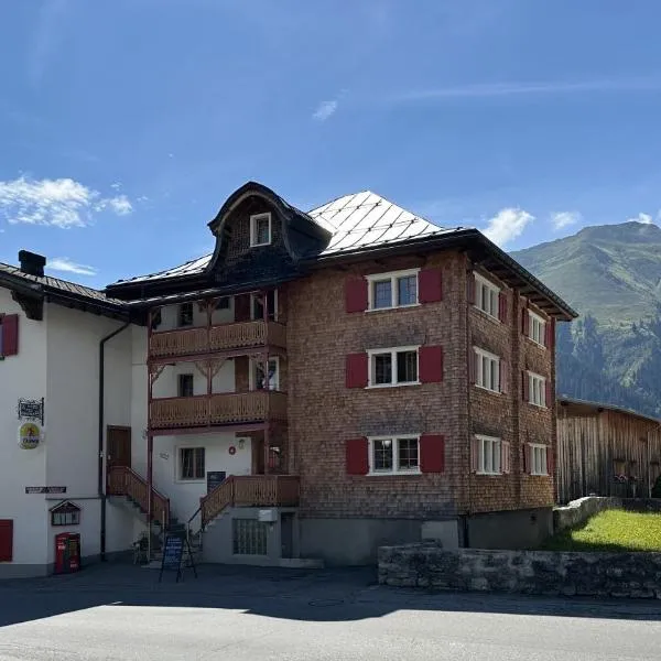 Pez Regina - Nordic Style Alps Hotel、Lumbreinのホテル