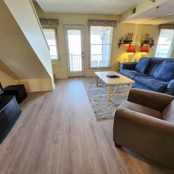 North Shore Inn TC 306, hotel em Traverse City