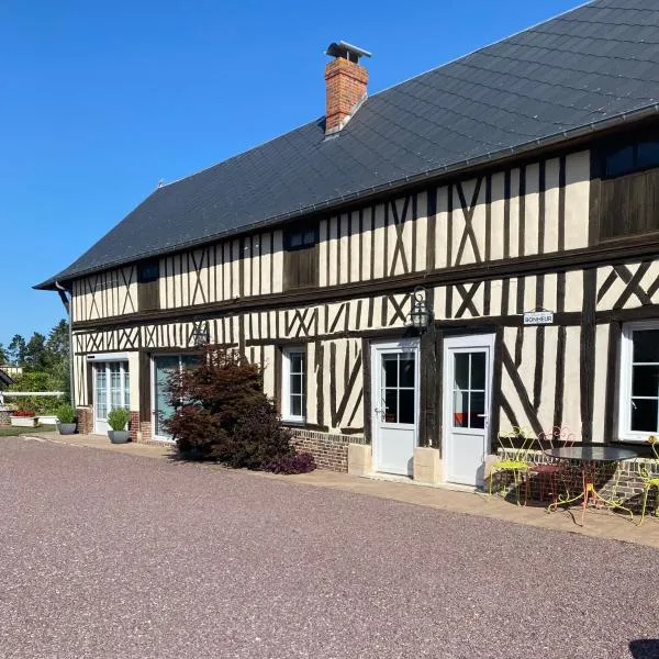 Logement au calme avec piscine en saison, hôtel au Neubourg