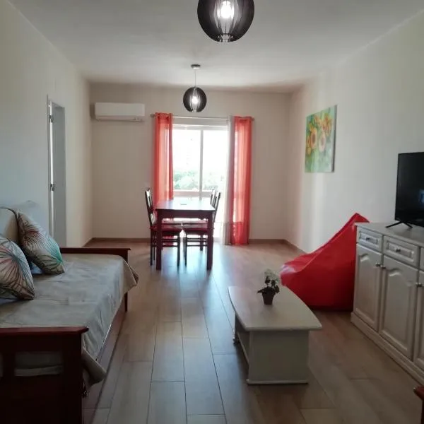 Apartamento laranja, hotel i Quarteira