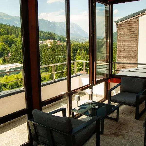 Best View Penthouse - Terrace - 2 Bathrooms - Free Parking, hotel Sinaiában