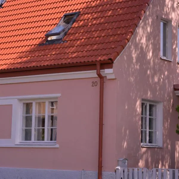Sirbi House, hotel v Tallinnu